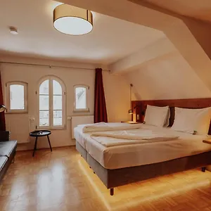 hotel-gasthaus-zur-sonne-dinkelsbuhl.com-bavaria.com/